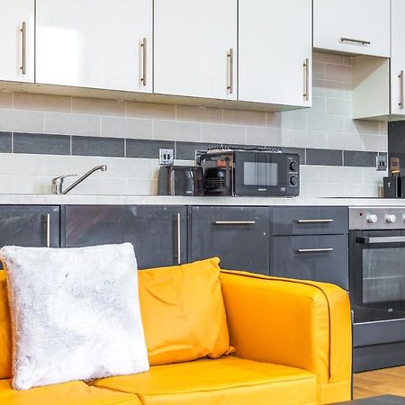 Spacious City Centre Apartment - Sleeps 8 Liverpool Kültér fotó