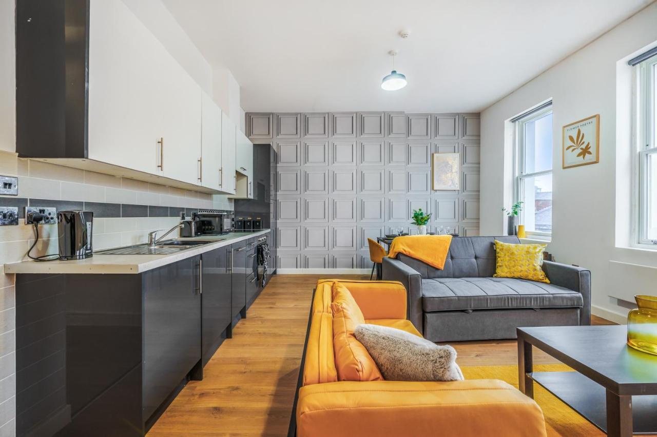 Spacious City Centre Apartment - Sleeps 8 Liverpool Kültér fotó