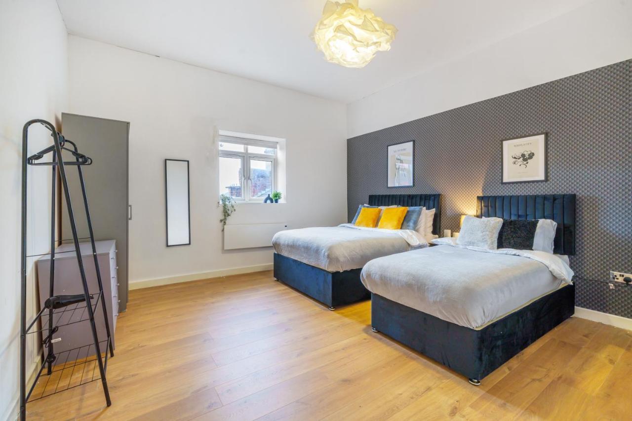 Spacious City Centre Apartment - Sleeps 8 Liverpool Kültér fotó