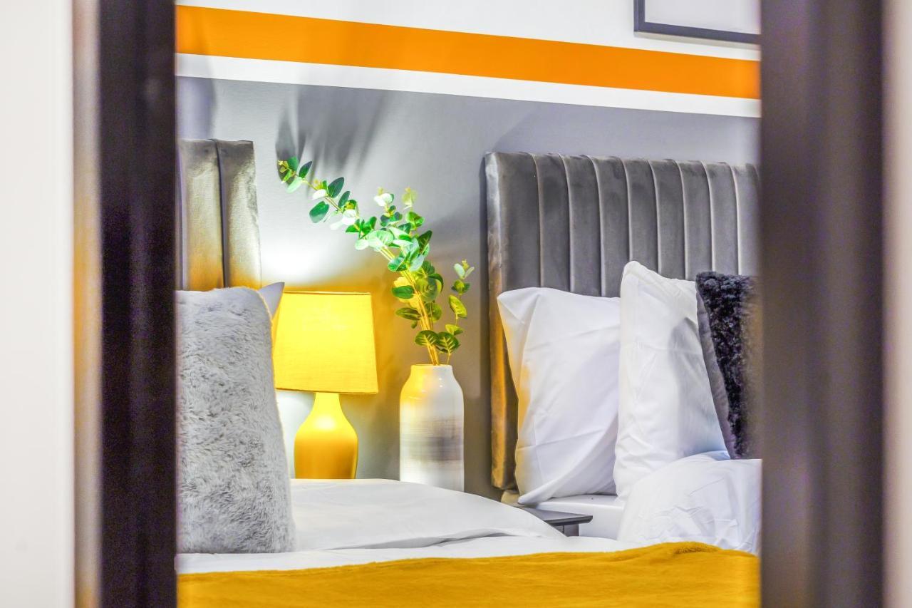 Spacious City Centre Apartment - Sleeps 8 Liverpool Kültér fotó